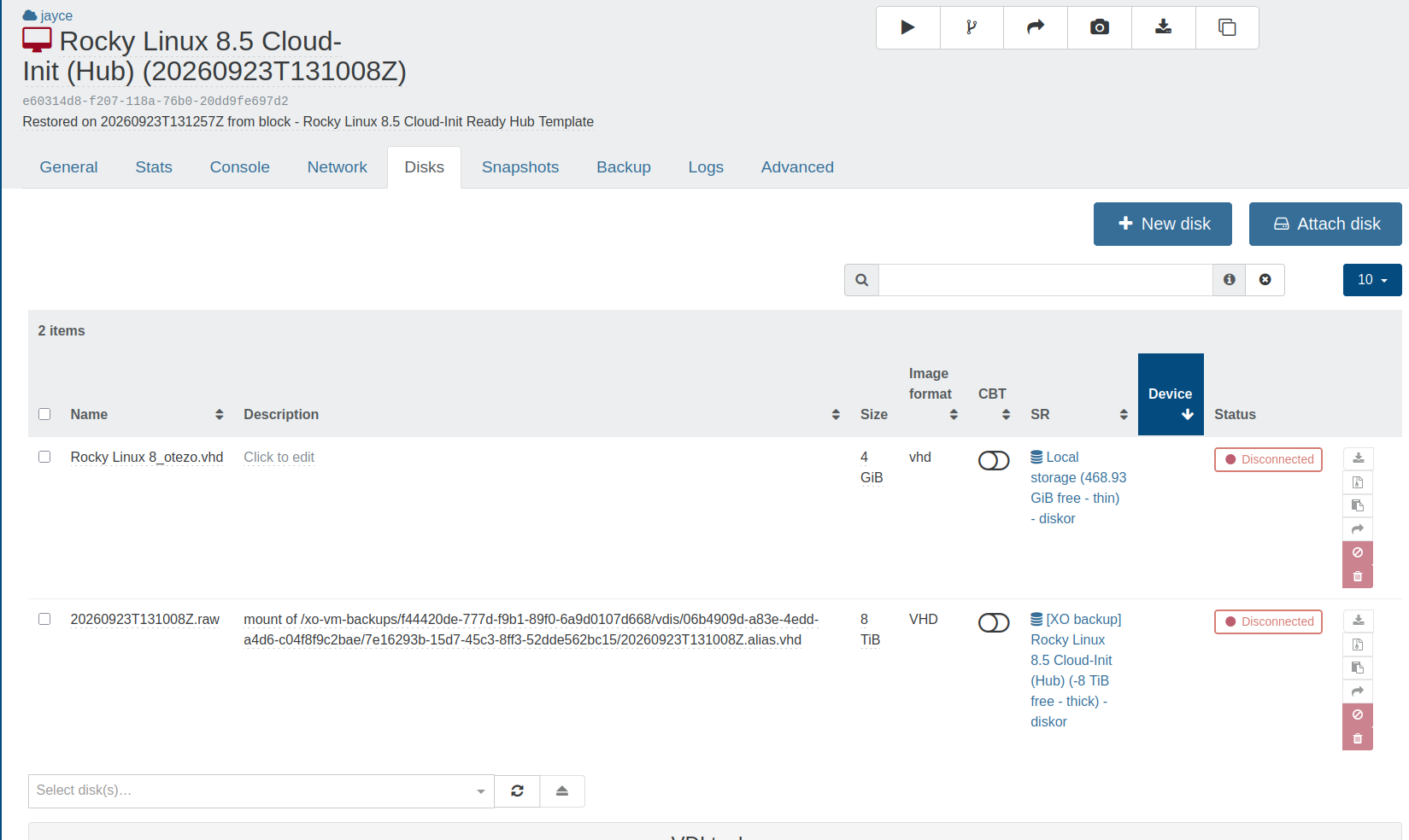 The Disks tab of the restored VM: the live mounted disk sits on the [XO backup] SR and is attached in read-only mode
